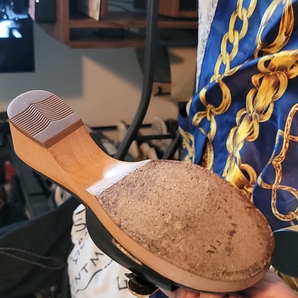 CHANEL SANDALS AUTHENTIC,AUTHENTIC GORGEOUS - Picture 8 of 9